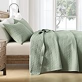 HORIMOTE HOME Quilt Set Queen Size Sage Green, Classic Geometric Spots Stitched Pattern, Pre-Washed Microfiber Chic Rustic Look, Ultra Soft Lightweight Quilted Bedspread for All Season, 3 Pieces