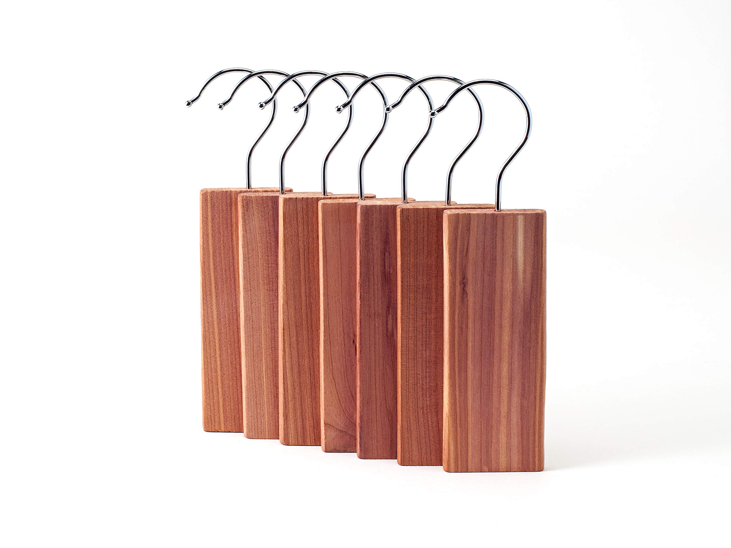 Hanseholz - 7 x natural organic moth protection for the wardrobe - durable and chemical moth repellent against clothes moths - moth trap in the wardrobe.