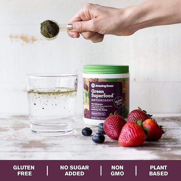 AMAZING GRASS GREENS BLEND ANTIOXIDANT: SUPER GREENS POWDER SMOOTHIE MIX WITH ORGANIC SPIRULINA, BEET ROOT POWDER, ELDERBERRY, BILBERRY, PREBIOITICS & PROBIOTICS, SWEET BERRY, 30 SERVINGS (PACKAGING MAY VARY)