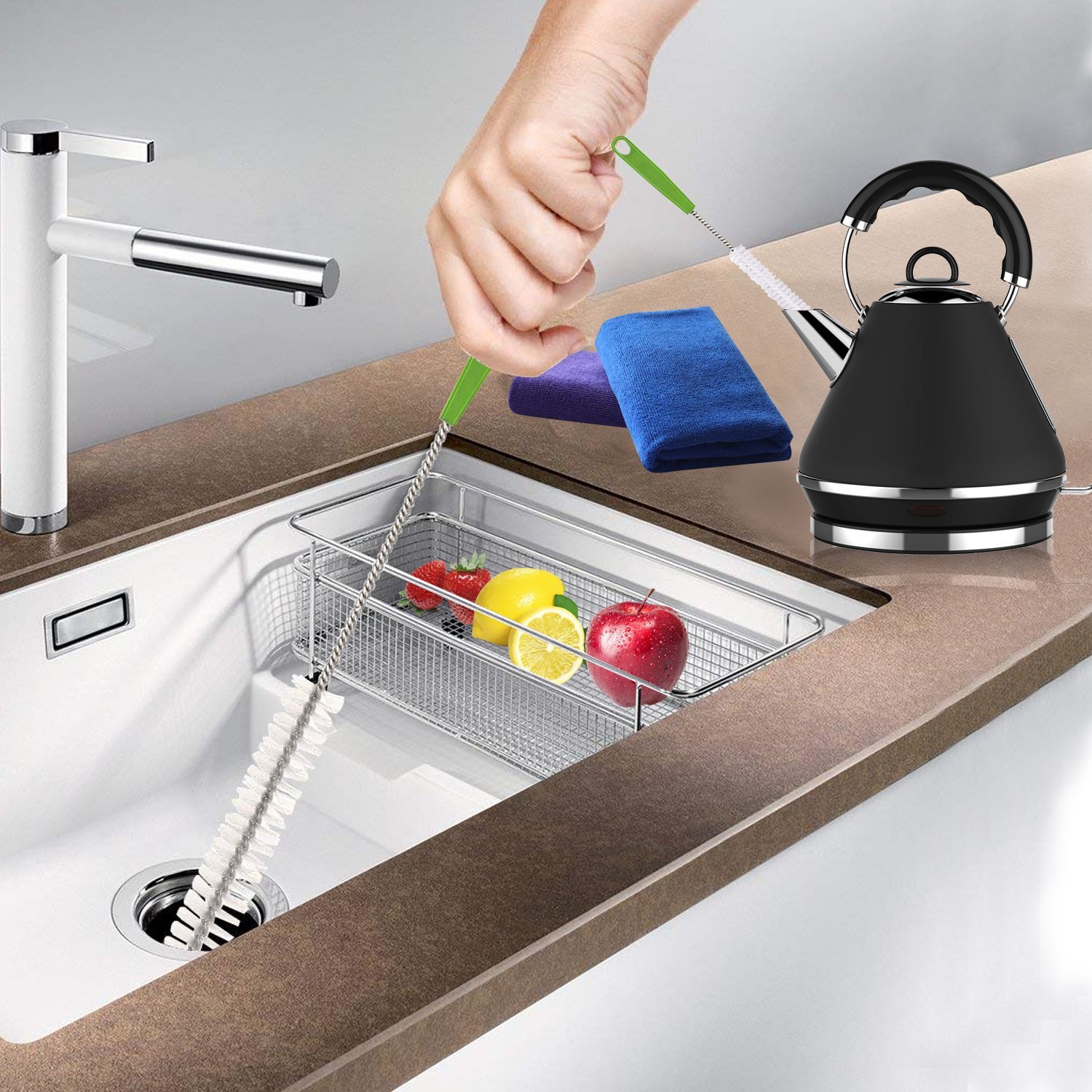 Long Bottle Brush, 17 in Bendable Cleaner Brushes for Cleaning Neck Beer Bottles, Wine, Baby Bottles, Water Bottles, Tumblers, Flask, Bird Feeder, Vase, Pipes and Brewing Supplies 7 Pack