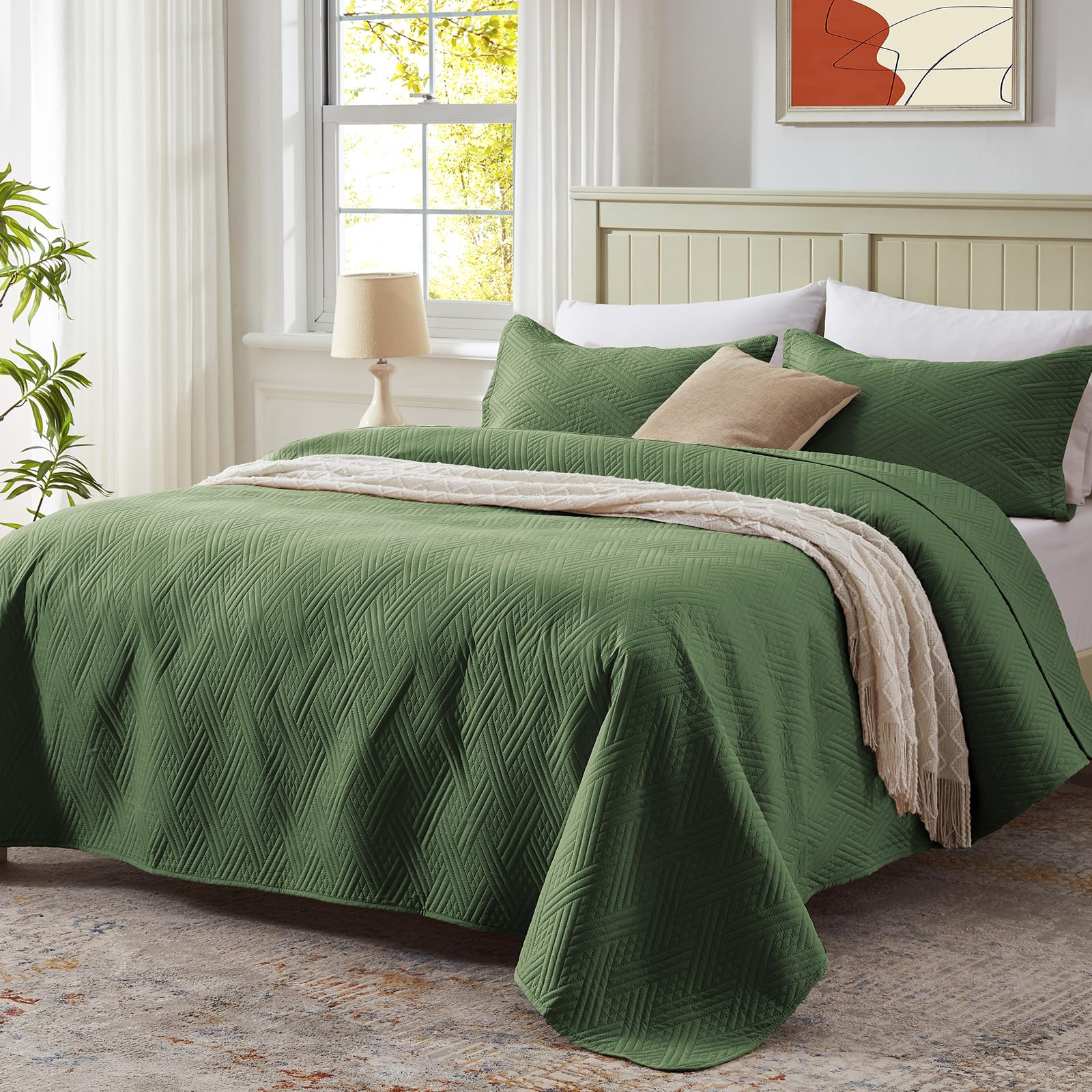 LEAONME Full/Queen Quilt Set 3 Pieces,Lightweight Olive Green Bedspread-90''x98'',Soft Microfiber Summer Quilt,Luxurious Warm Coverlet Sets for All Seasons (Includes 1 Quilt, 2 Shams)