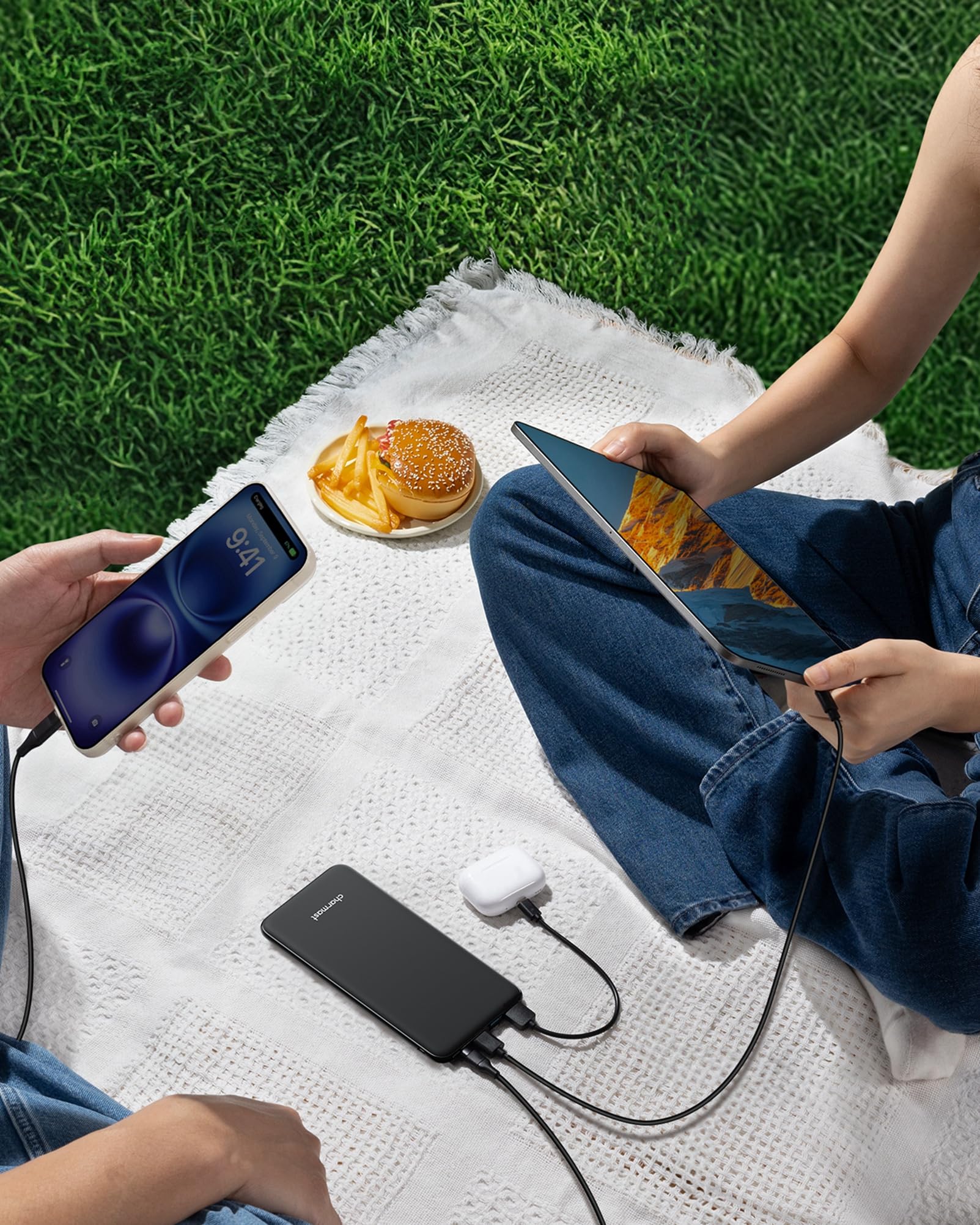 Charmast Power Bank, Slim Powerbank 26800mAh mit 4 Ausgängen & 3 Eingänge, USB C In & Out Externe Handyakkus Kompatibel mit iPhone 17/16/15/14/13/12 Pro Max Plus iPad Samsung Ultra Switch Tablet 7