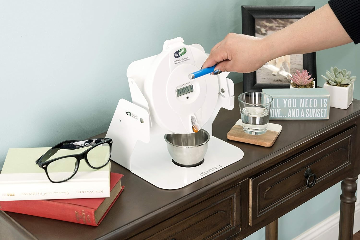 e-Pill MedTime Station Plus – Advanced Locked Automatic Pill Dispenser - White Lid: Health & Personal Care