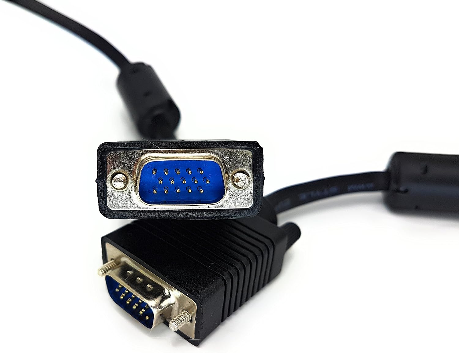 MainCore 3m Long (15pin) VGA/SVGA to VGA/SVGA Male to Male Cable Lead for Monitors Projectors, PC, Laptops, HDTVs - Image 3