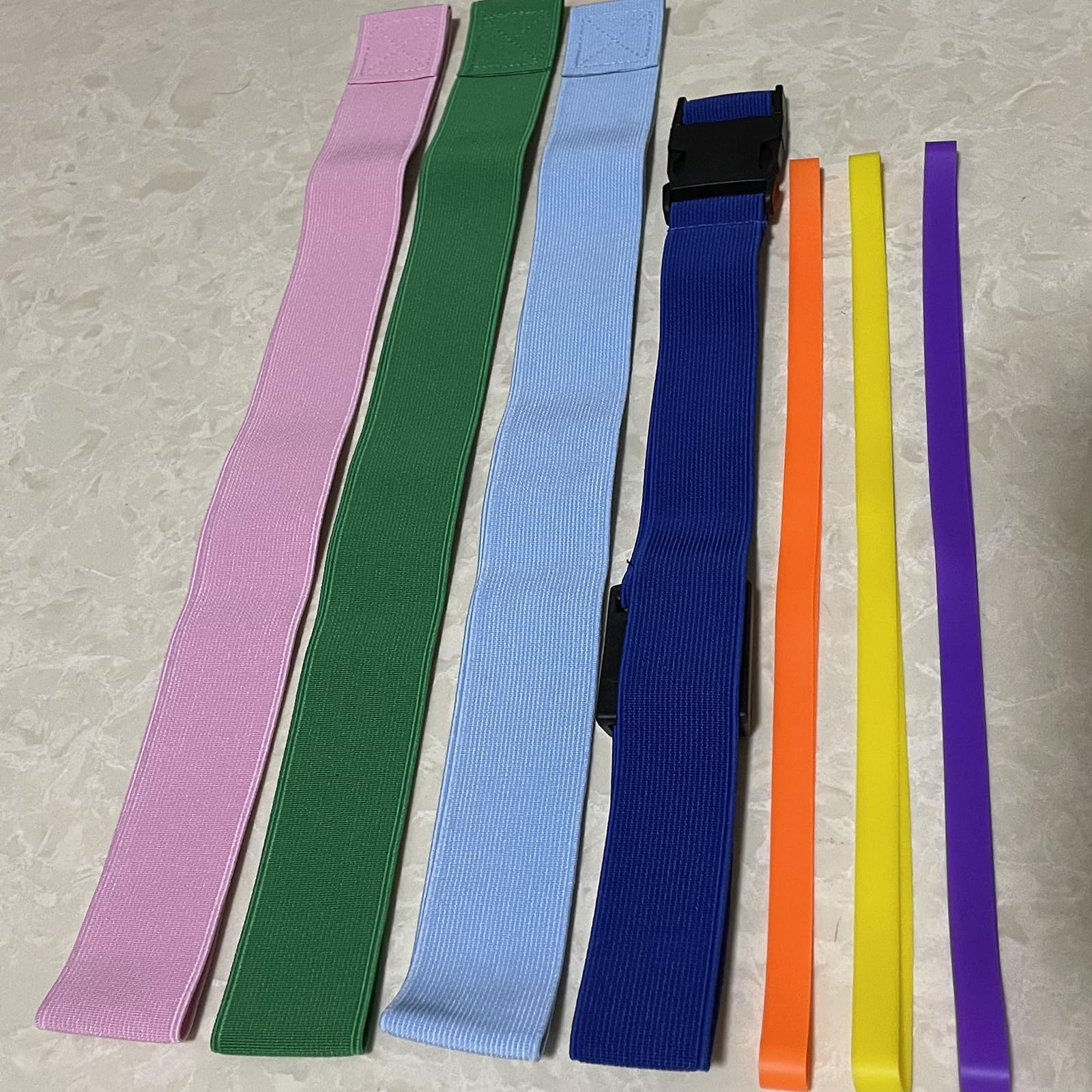 Towel Bands 7 Pack Elastic Beach Towel Clip Band for Beach Lounge Pool Cruise Chair Accessories Summer Beach Chair Bands Polyester Silicone Bands Outdoor Packing Towel Strap Holder 12 Inch