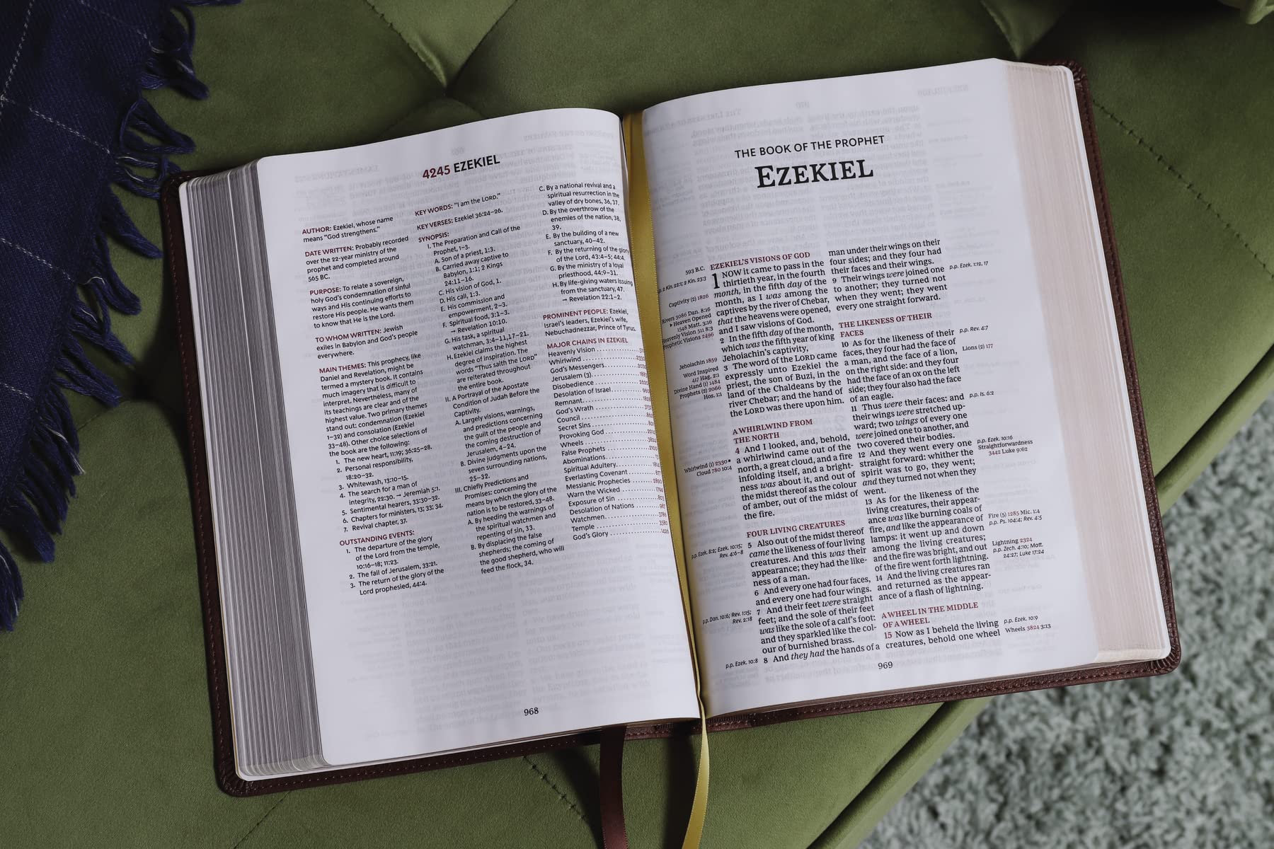 KJV, Thompson Chain-Reference Bible, Large Print, Leathersoft, Brown, Red Letter, Comfort Print KJV, Thompson Chain-Reference Bible, Large Print, Leathersoft, Brown, Red Letter, Comfort Print Imitation Leather