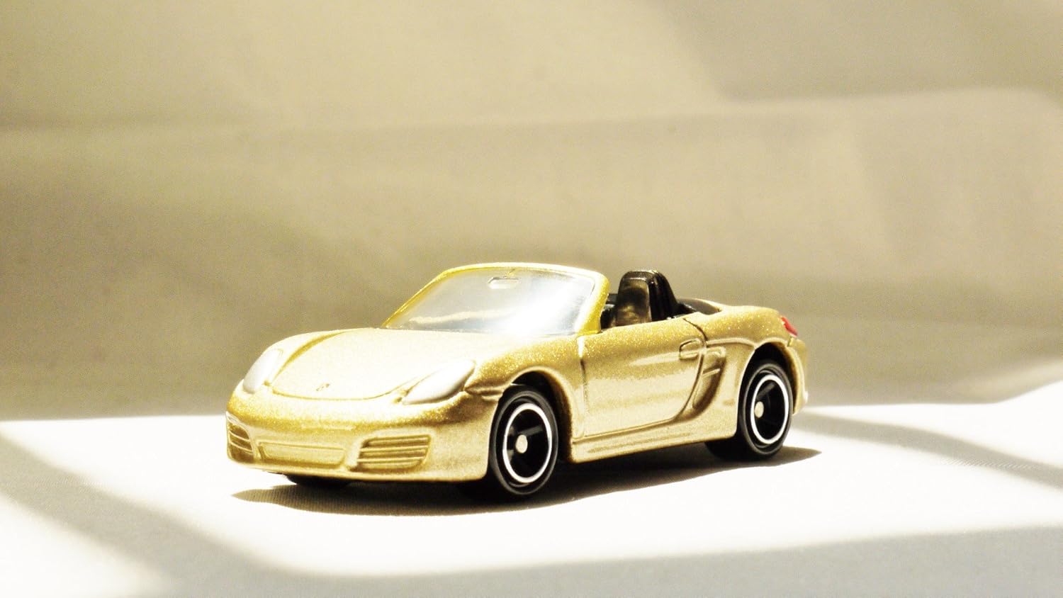 takara tomy porsche