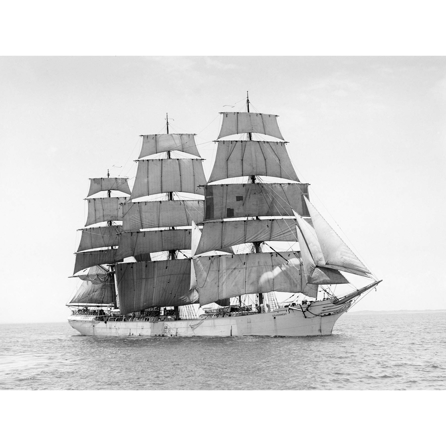 Green Sailing Ship Gd Kennedy Boat Maritime Photo Premium Wall Art Canvas Print 18X24 Inch