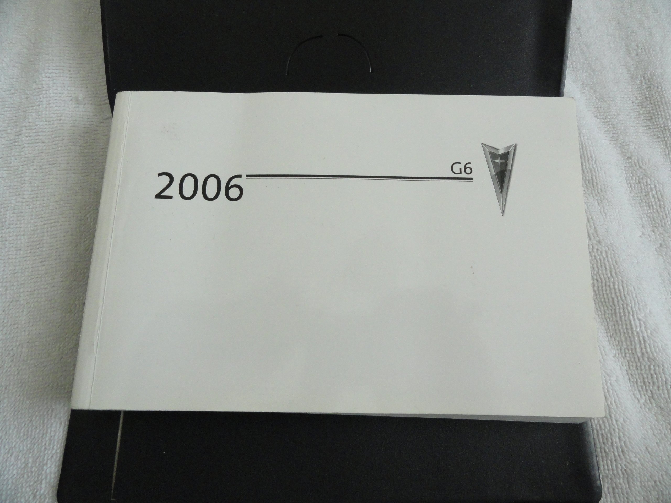 2006 Pontiac G6 Owner's Manual Unknown Binding – 2006