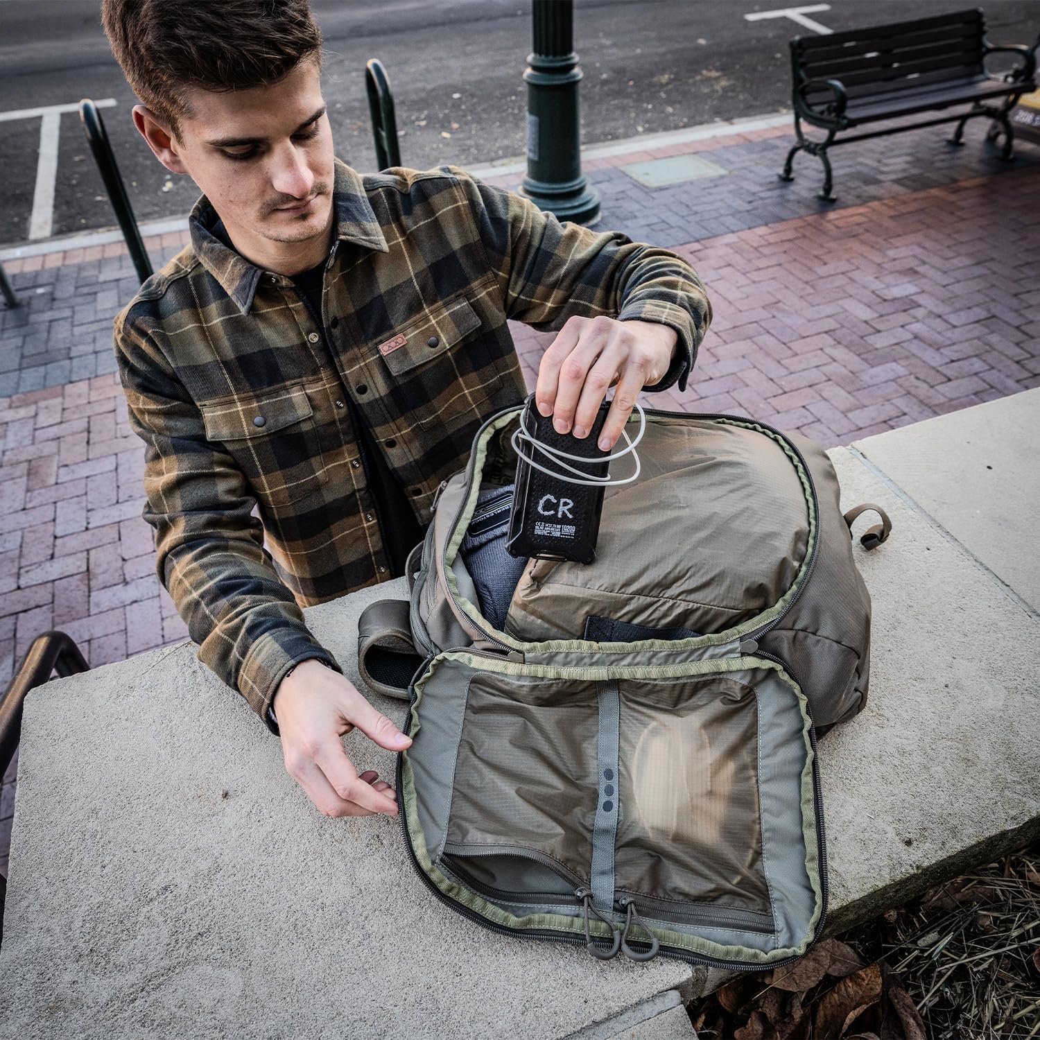 Eberlestock Apprentice Backpack - Everyday Durable Travel, Work, Gym Backpack for Men with Laptop Sleeve and Water Bottle Pockets, Large Capacity, Fits Up to 17