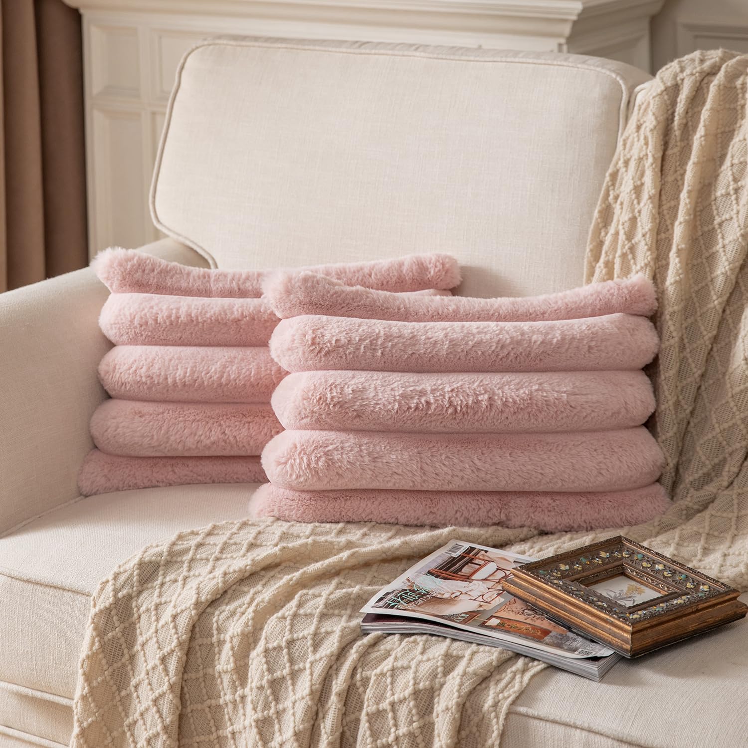YAERTUN Set of 2 Pink Striped Decorative Cushion Covers 12x20 Inch 30x50 cm Plush Soft Throw Pillow Case with Velvet Back Faux Rabbit Fur Pillow Covers Sofa Couch Bed Livingroom