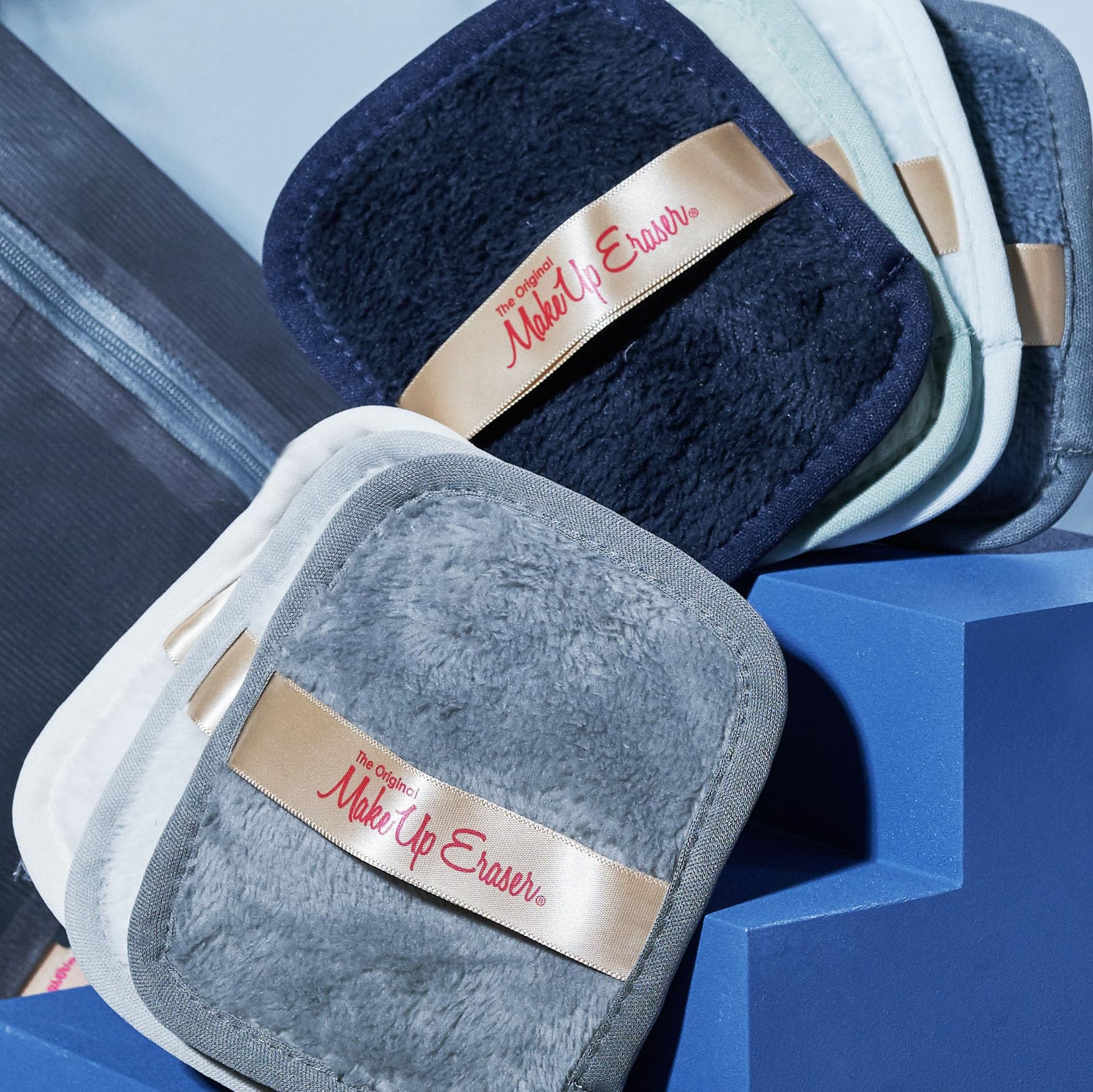 The Original MakeUp Eraser, 7-Day Set, Erase All Makeup with Just Water, Including Waterproof Mascara, Eyeliner, Foundation, Lipstick, Sunscreen, and More! 7ct