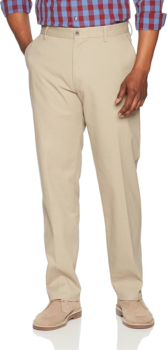 Amazon Essentials Men's ClassicFit WrinkleResistant FlatFront Chino