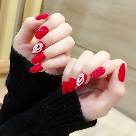 Amazon 24pcs 偽の爪 流行する ネイルチップ 披露宴 パーティー 二次会つけ爪 結婚式ネイルチップ レッド Mallnoo ネイルブラシ 通販