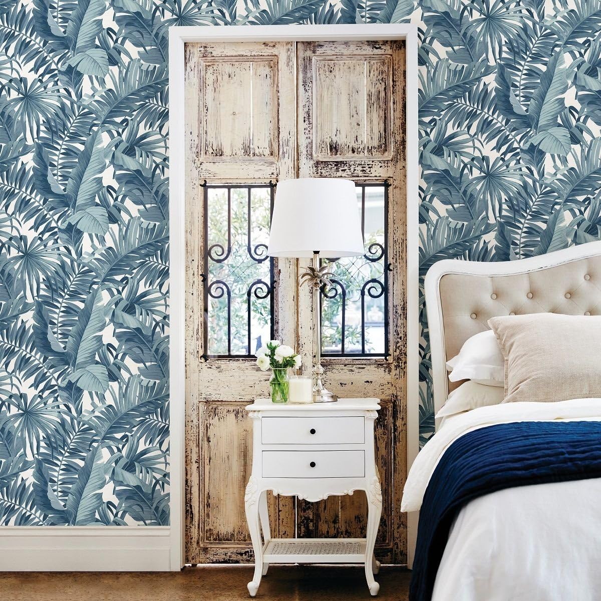 FD24133 - Solstice Tropical Leaf Blue Fine Decor Wallpaper, 10.1 x 52 cm - Image 3