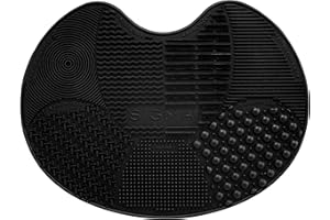 Sigma Beauty Makeup Brush Cleaner Mat – Sigma Spa Express Silicone Makeup Brush Cleaning Mat with Suction Cups for Cleaning Makeup Brushes, Compact Design Fit for Any Travel Makeup Kit (Black)