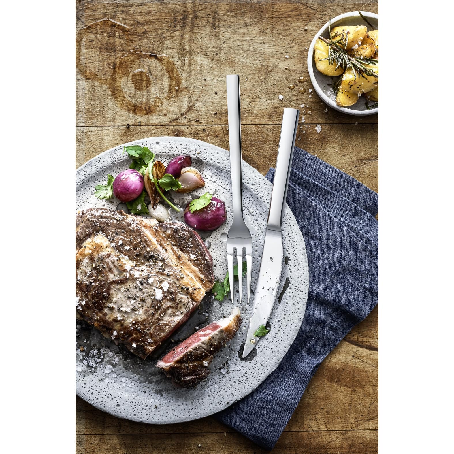 WMF Steakbesteck 12-teilig, Steakbesteck Set für 6 Personen, Steakmesser Set, Steakgabel, Cromargan Edelstahl poliert, Grillbesteck in Holzkiste 4