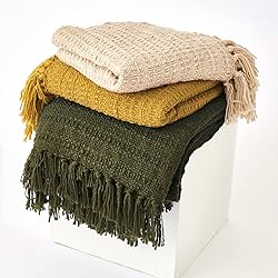 PANDATEX Thick Chunky Yellow Knitted Throw Blanket