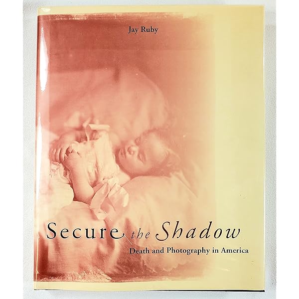 稀少写真集【Sleeping Beauty】アメリカの死者たちの写真 1990 Amazon.com: Sleeping Beauty: Memorial Photography in America