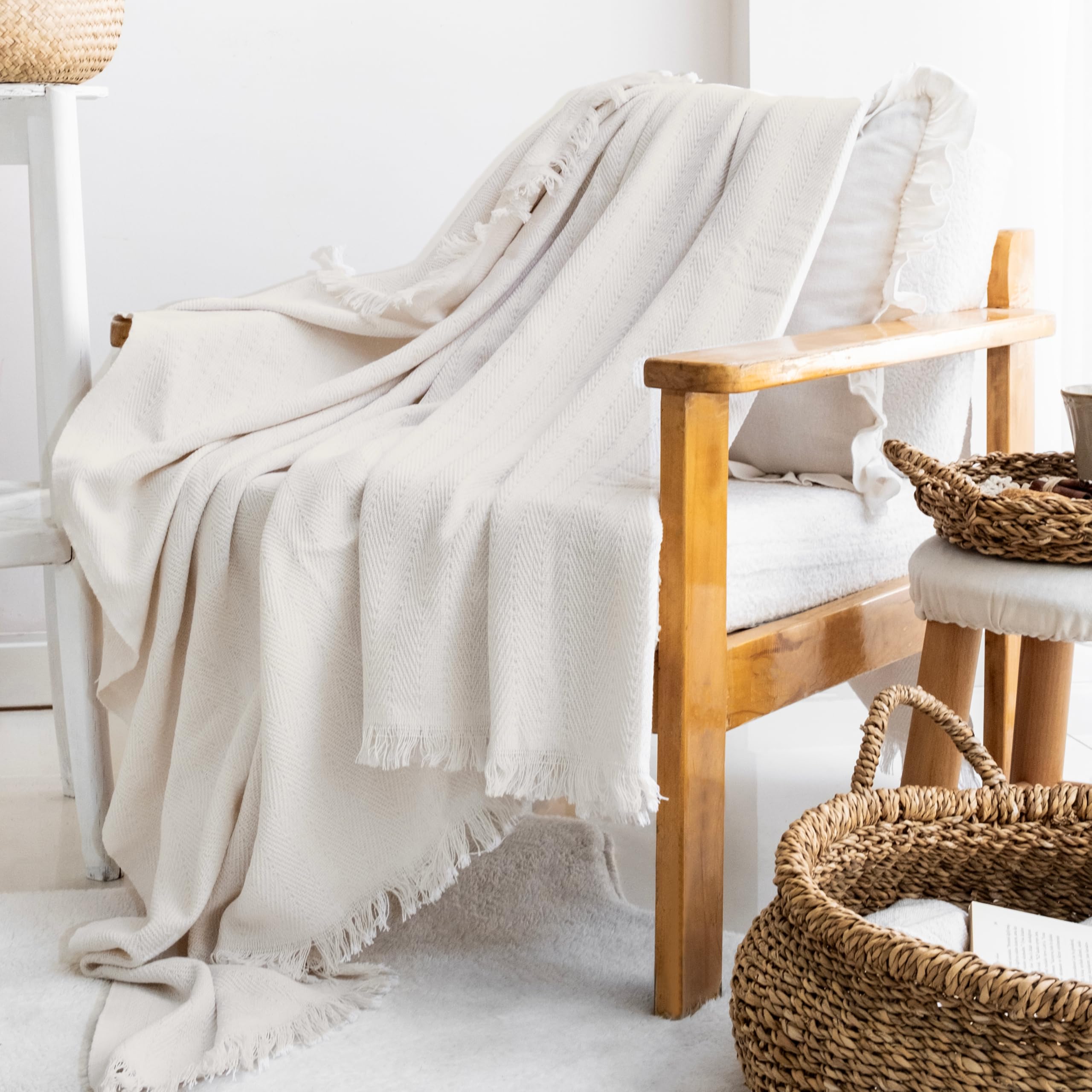 Milam London Cotton Throw Blanket | Soft Throws For Armchairs, Sofa, Settee | Single Bed Throw, 170 x 200 cm | Cream (Lightened to White)