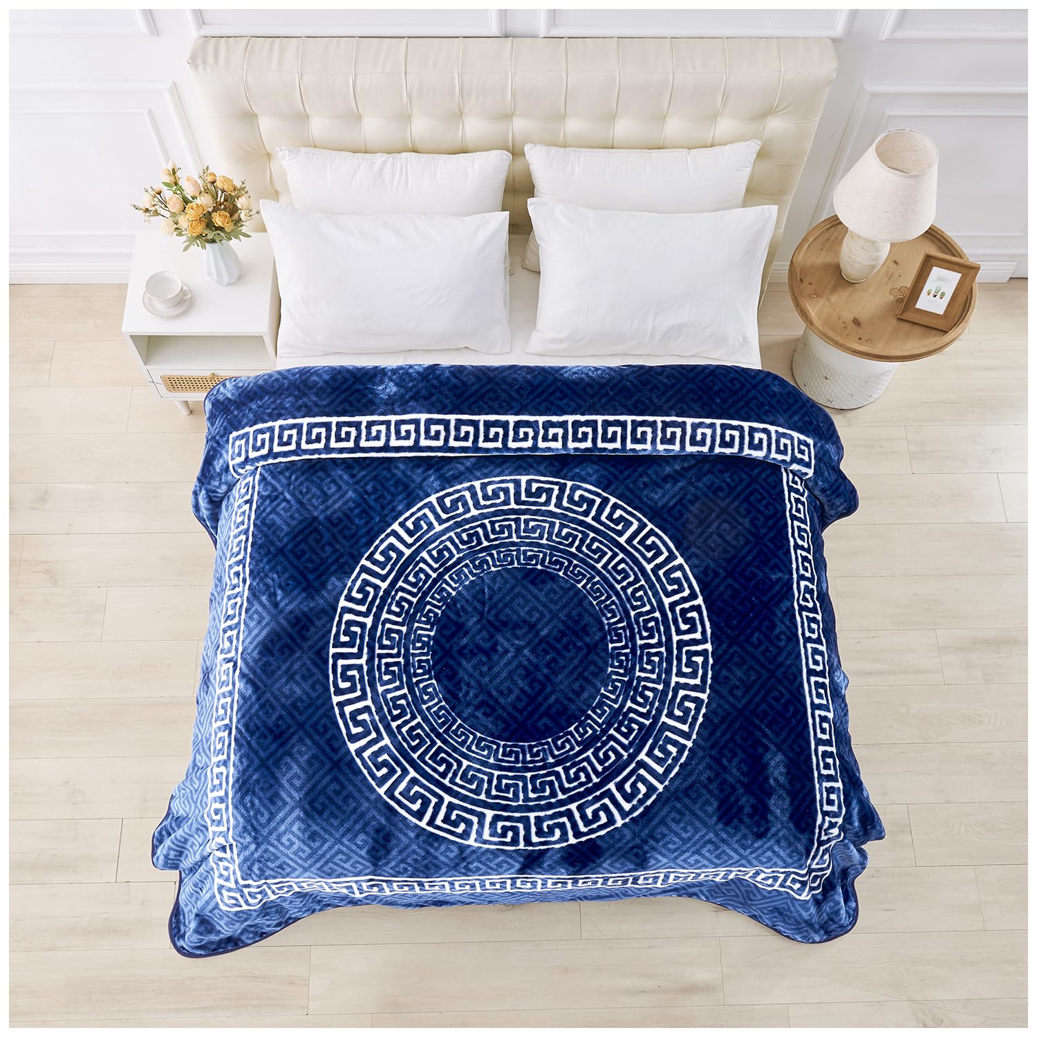 GC GAVENO CAVAILIA Sherpa Fleece Blanket (200x240 cm) - Greek Pattern Bed Throw King Size - Fluffy Throws For Bed, Sofas, Armchair - Thermal, Cosy Large Blankets and Throws Washable - Navy