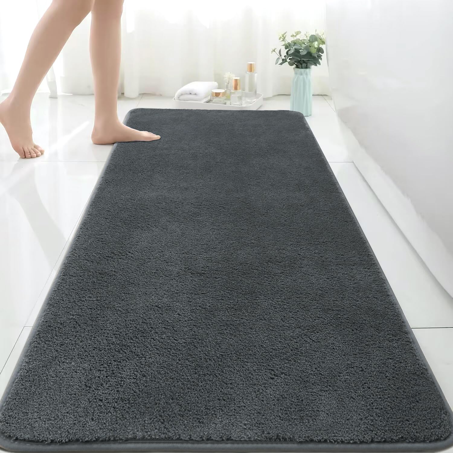 Rururug Extra Large Bath Mat, 150x60 cm Grey Microfiber Bathroom Rug, Super Absorbent and Non-Slip, Anti Mould, Machine Washable for Bathroom and Bedroom