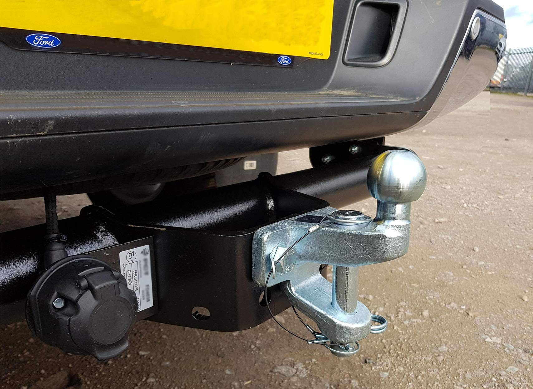 Trailer Couplings & Accessories NUTS N BOLTS Adjustable height mounting