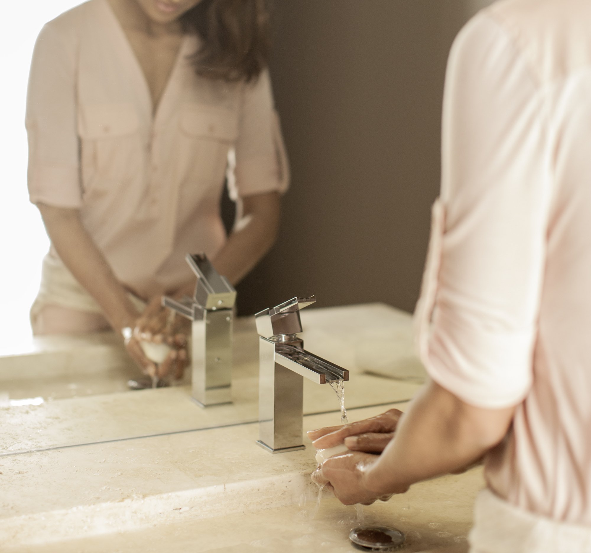 Bosch Electric Mini Tank Water Heater Tronic 3000 T 4 Gallon Es4