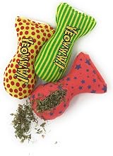 YEOWWW Organic Catnip Fish Stinkies Sardines Cat Toys Pack of 3 7.5cm view 3