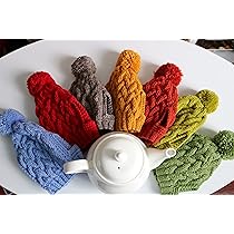 ポミ。 です　　　R&D.M.Co- CATCH ME TEA COSY Ravelry: T.A.R.D.I.S Tea Cosy pattern by Gail Hodgman