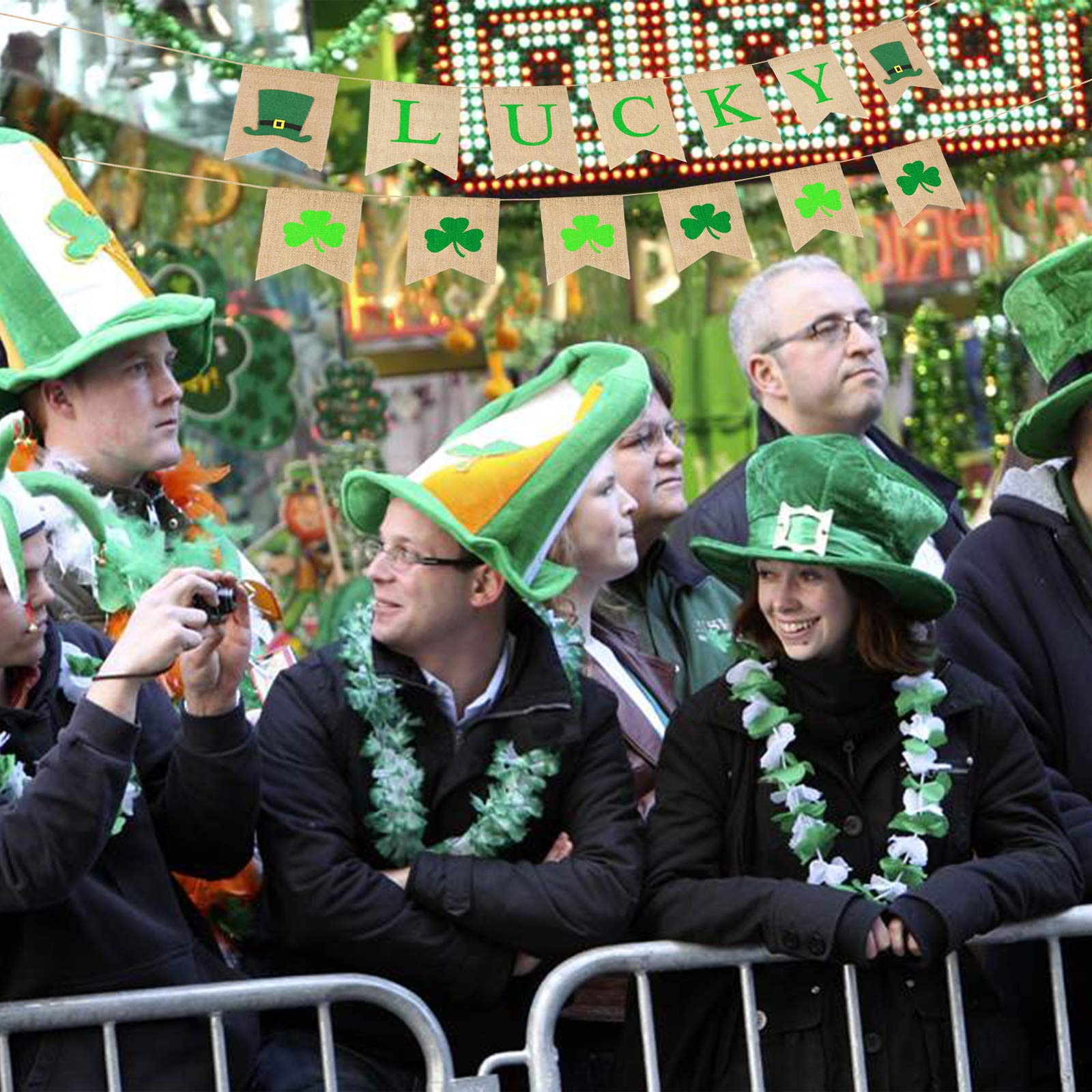 ZERHOK St. Patrick\'s Lucky Banner with Clover Garland Rustic Burlap Irish Shamrock Bunting Swallowtail Flag for St Patrick\'s Day Decoration