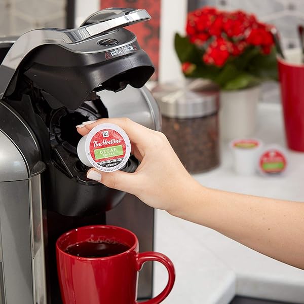 TIM HORTONS ORIGINAL BLEND, MEDIUM ROAST COFFEE, SINGLE-SERVE K-CUP PODS COMPATIBLE WITH KEURIG BREWERS, 24 COUNT(PACK OF 1)(PACKAGING MAY VARY)