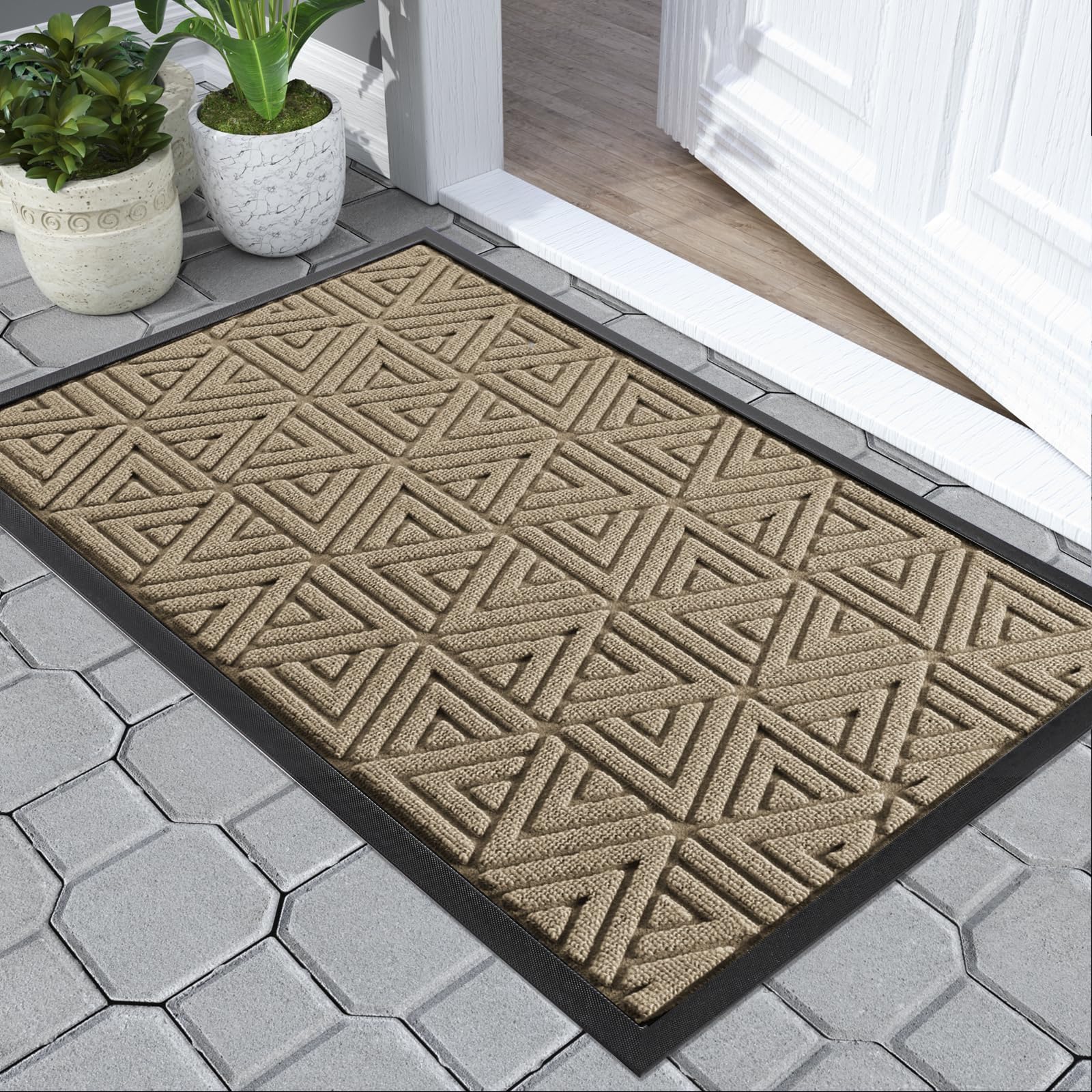 Yimobra Door Mat Outdoor Entrance, Heavy Duty Durable Front Welcome matt for Outside Home Entry, Doormat for Back Patio Floor Porch Garage Office, Low Profile, Easy Clean, Waterproof, 120x81 cm, Khaki