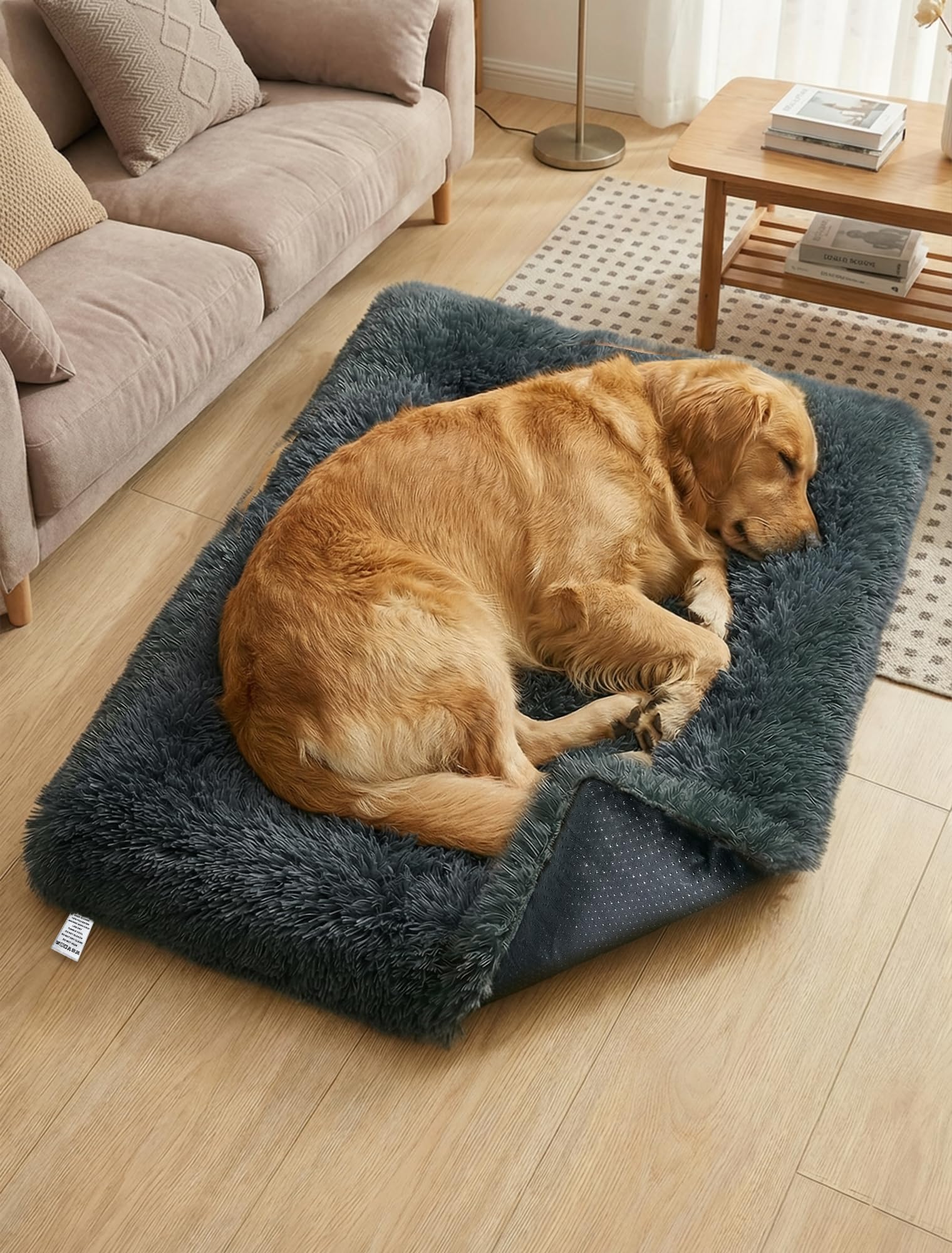 Moistu Dog Bed Large Crate Mattress - Waterproof & Non-Slip Bottom 8cm Thick Machine Washable Dog Crate Bed - Memory Foam Support, Durable Portable Calming Pet Cushion Anti Anxiety Dark Grey 91x61cm