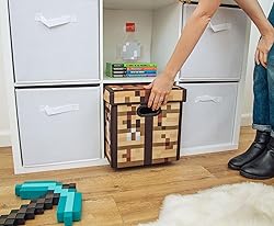 Minecraft Crafting Table 13-Inch Storage Bin Chest