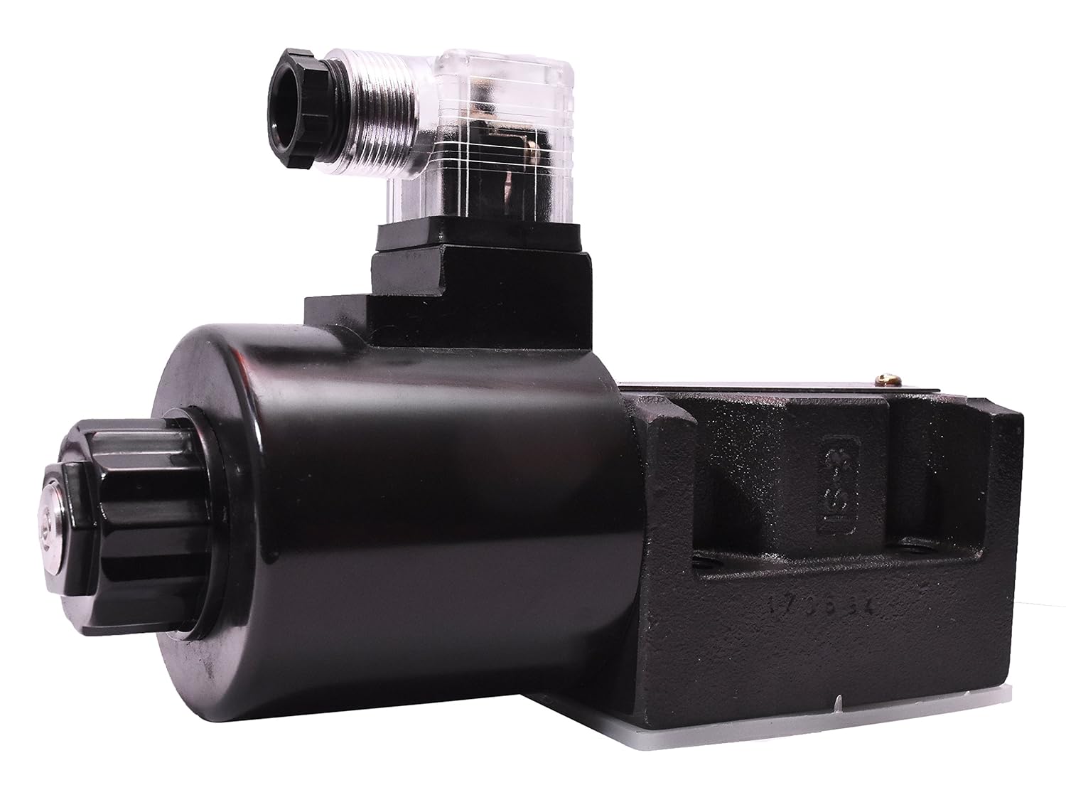 Yuken Solenoid Operated Directional Control Valve DSG032B3A240 Industrial