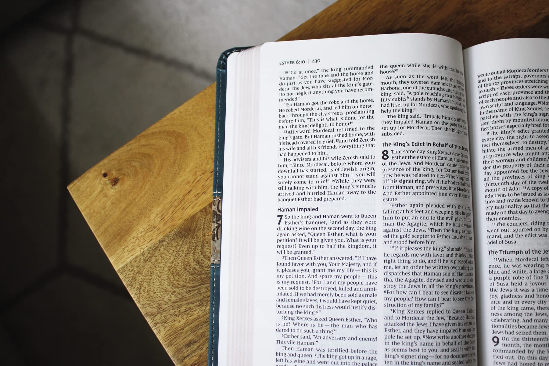 NIV, Thinline Bible, Leathersoft, Teal, Red Letter, Comfort Print