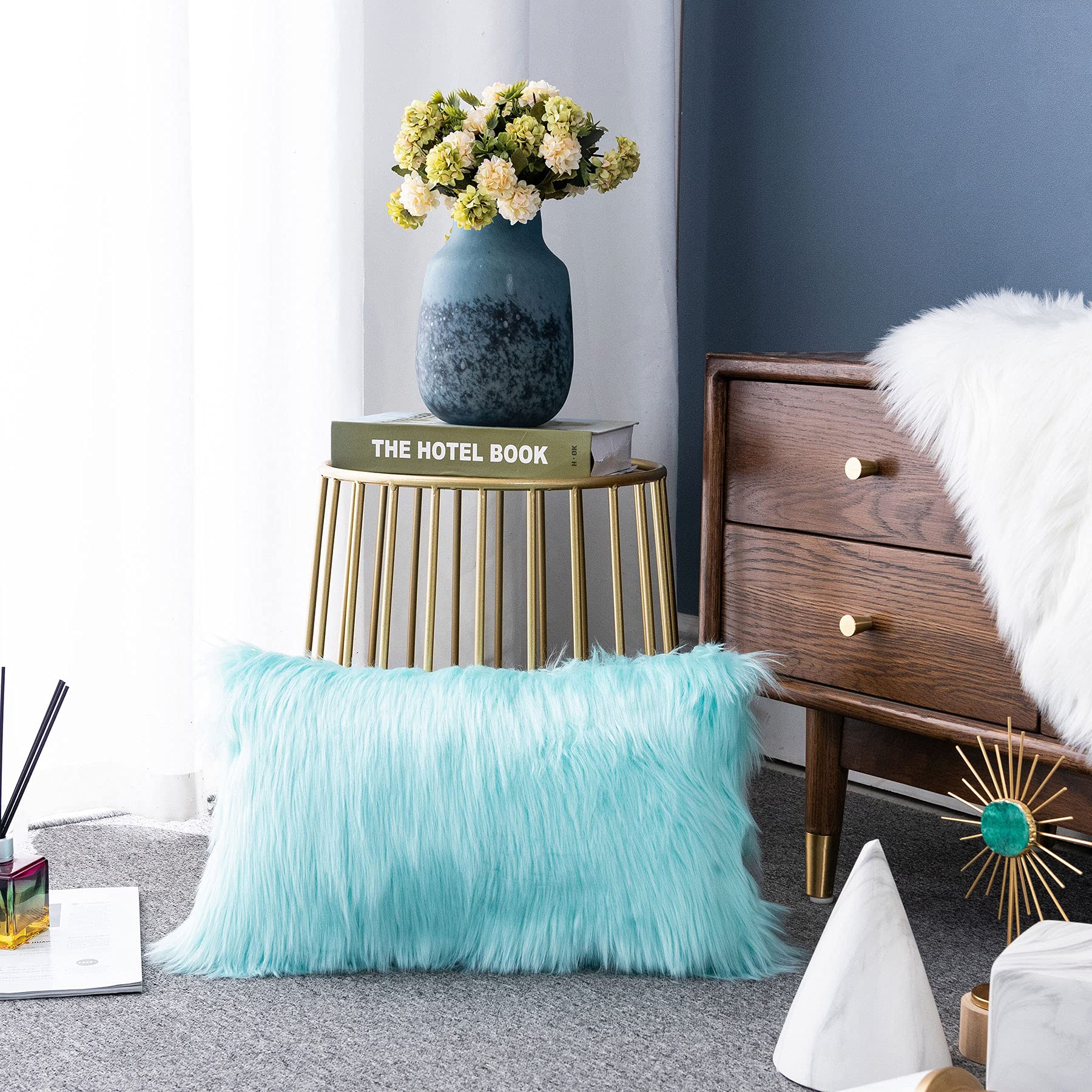 LIGICKY Luxury Series Soft Faux Fur Cushion Cover Decorative Square Plush Pillow Case Throw Pillow Cover for Couch Sofa Bed (Blue, 12 x 20 Inch)