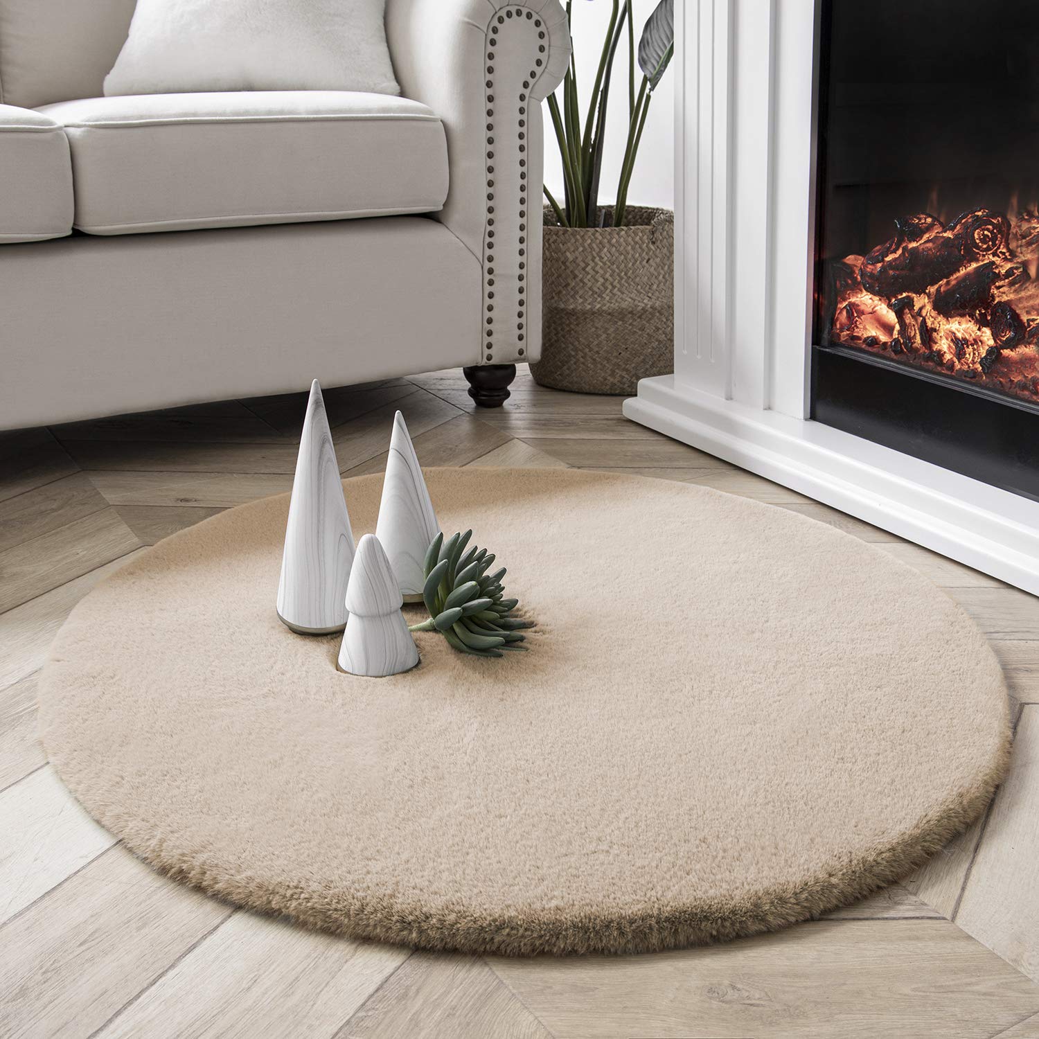 Ashler Faux Fur Rug, Ultra Soft Faux Rabbit Fur, Beige Area Rugs, 3 x 3 Feet Round, Machine Washable Nursery Decor Throw Rugs for Bedroom, Kids Room, Living Room