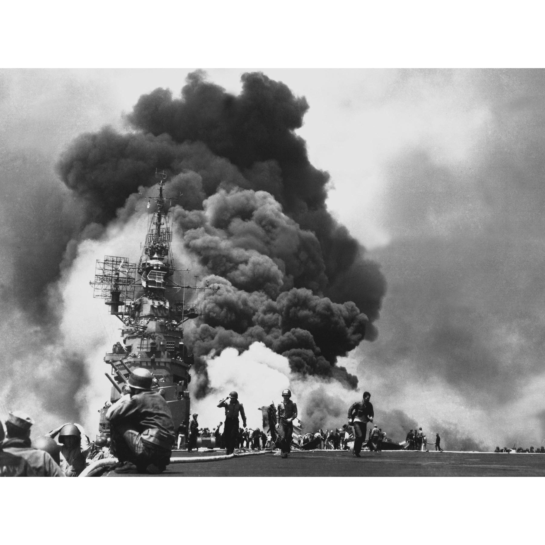 USS Battleship Bunker Hill Kamikazes WWII Photo Large XL Wall Art Canvas Print