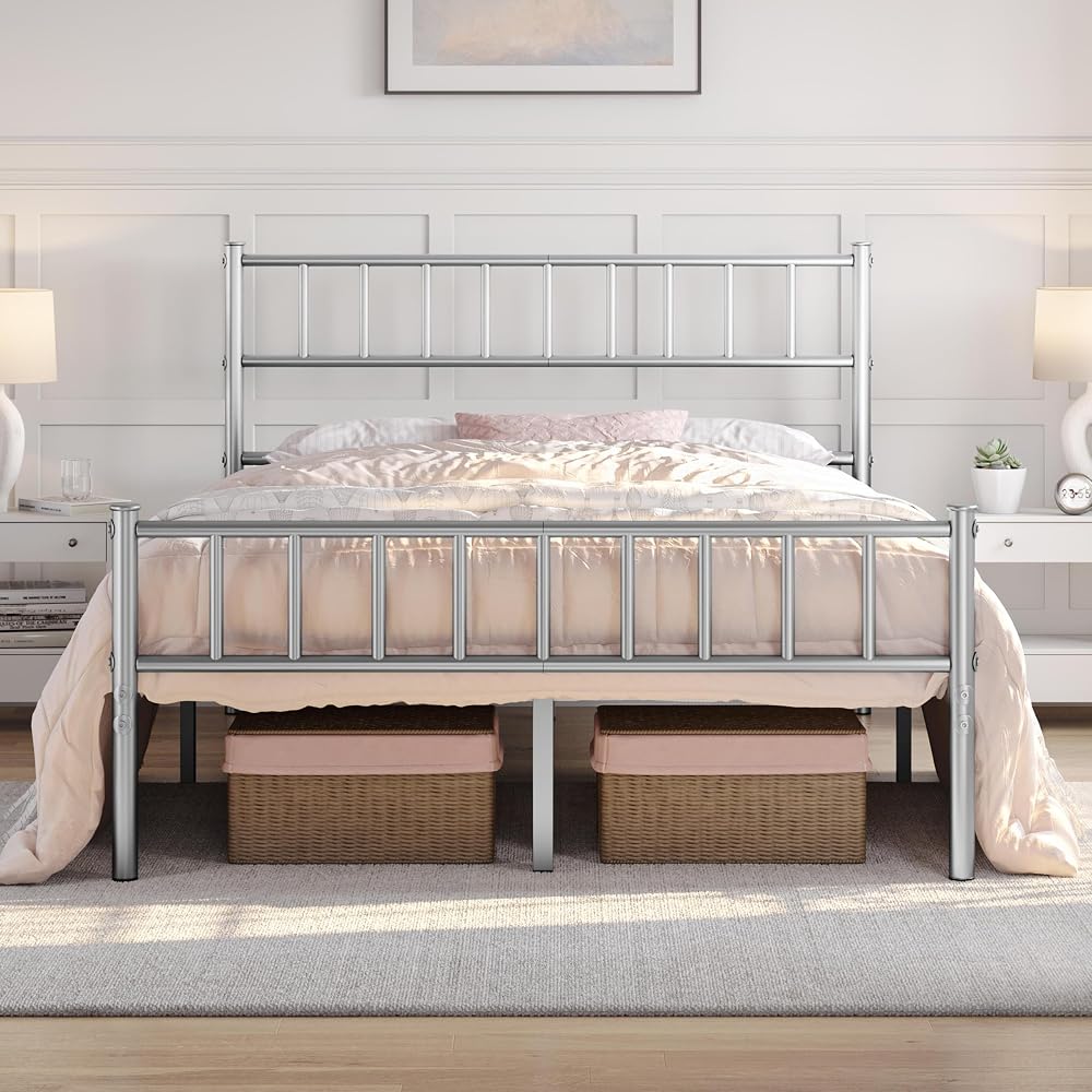 Yaheetech 4ft6 Double Bed Frame Metal Bed Slats Headboard Footboard Silver