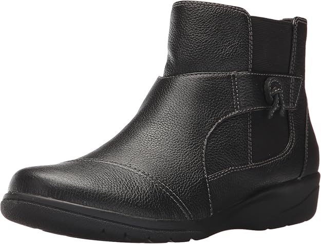 clarks cheyn track ankle boot