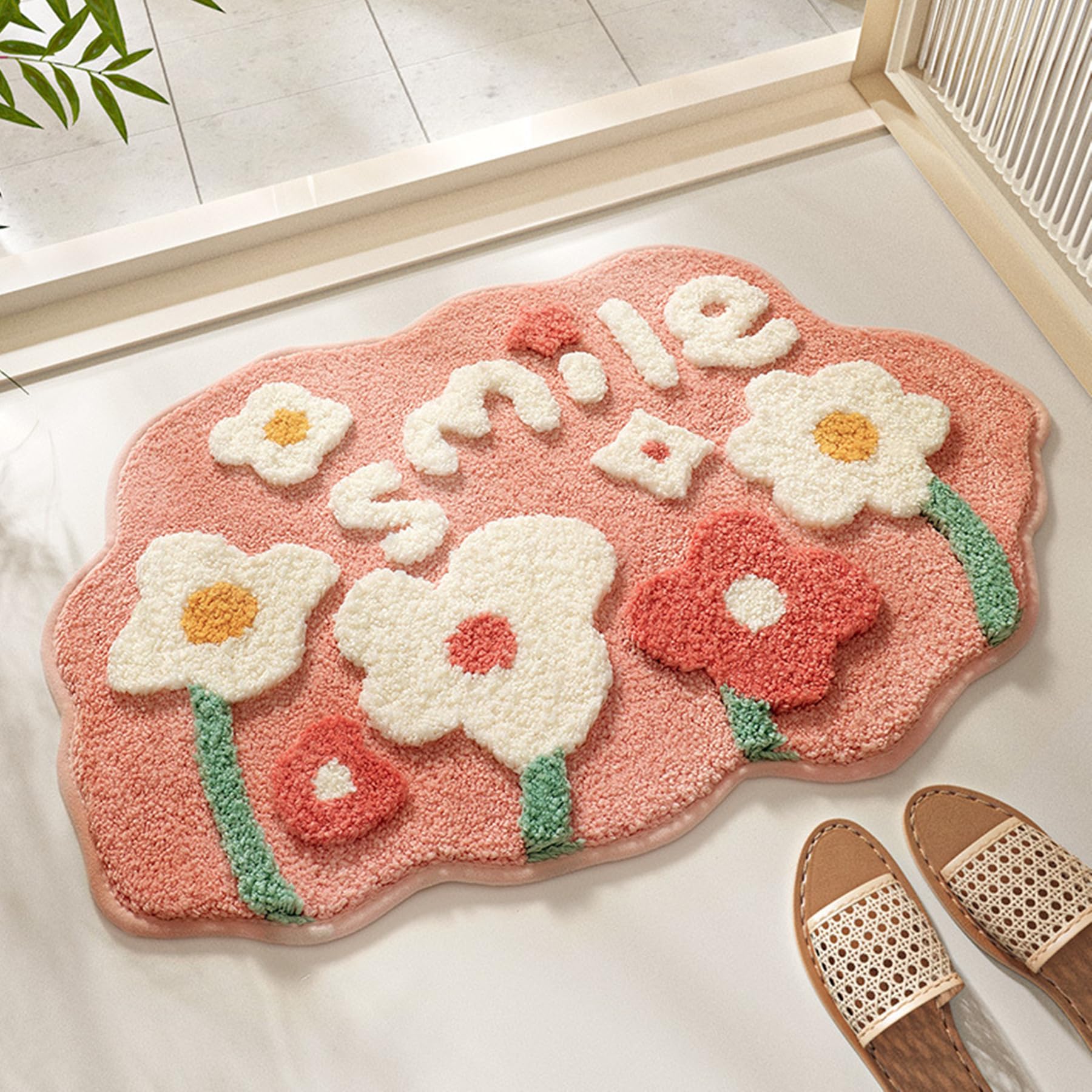 Trlyane Smile Flower Bath Mat 45x70cm, Cute Pink Non-Slip Absorbent Bathroom Rug, Soft Microfiber Floor Mat with Floral Print for Bathroom, Shower, Bedroom, Kitchen
