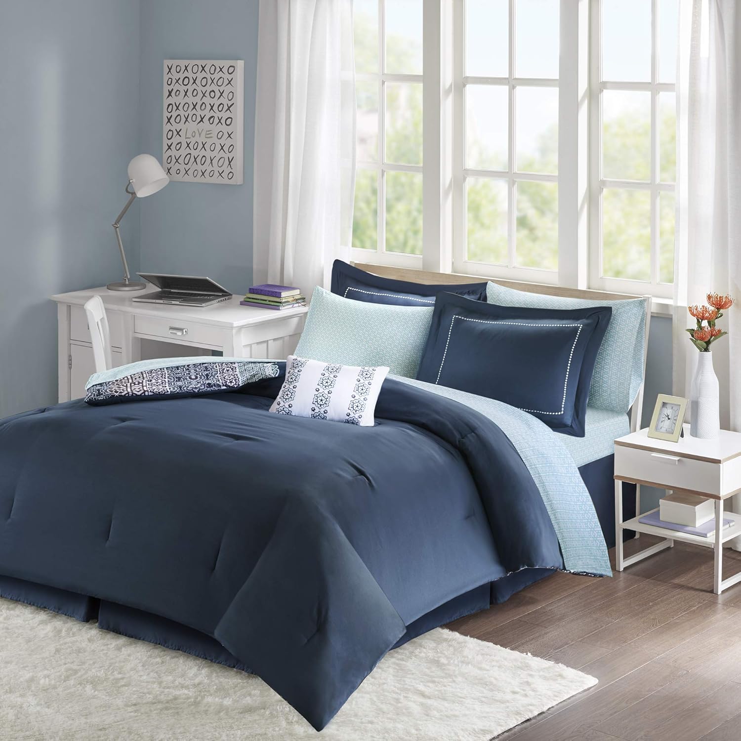 Intelligent Design Loretta Ultra Soft Brushed Microfiber Bohemian Boho Medallion Comforter and Sheet Set Bag Bedding, Queen, Navy 9 Piece: Home & Kitchen