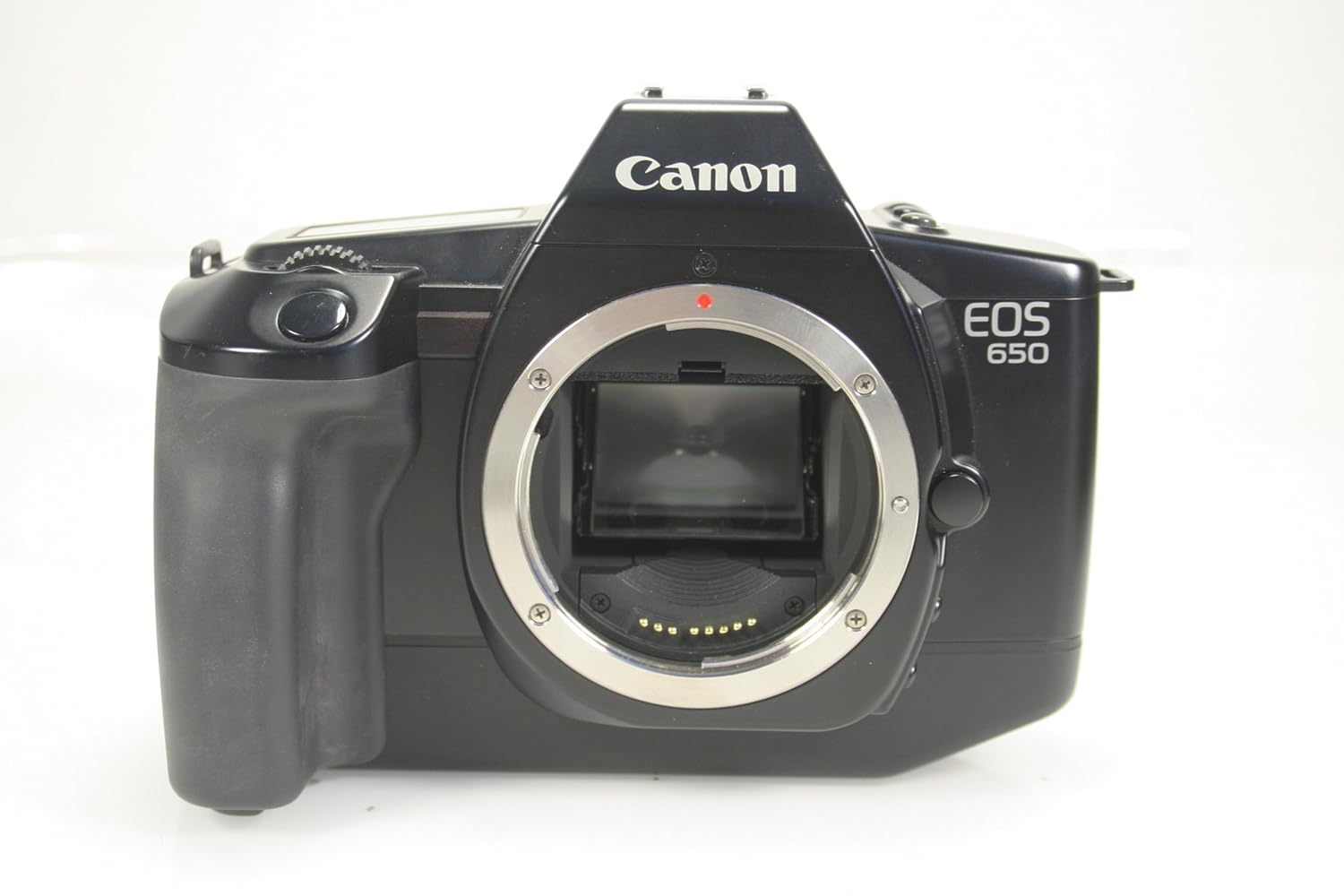Amazon.com : Canon EOS 650 SLR 35mm Camera Body 1987 Model : Slr Film  Cameras : Camera & Photo