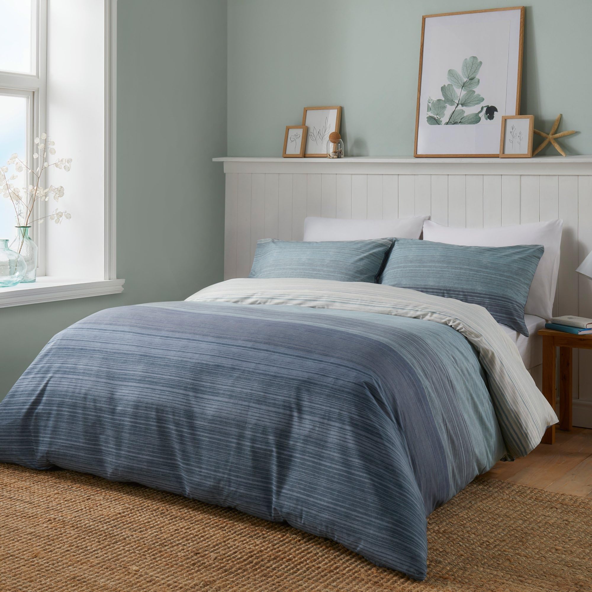 Fusion Contemporary Blue Duvet Cover – Double Size (200x200cm) – Reversible Ombre Stripe Design – Navy & Sky Blue Bedding – Nautical Theme – Soft Cotton Feel – Stylish Bedroom Decor — image 1