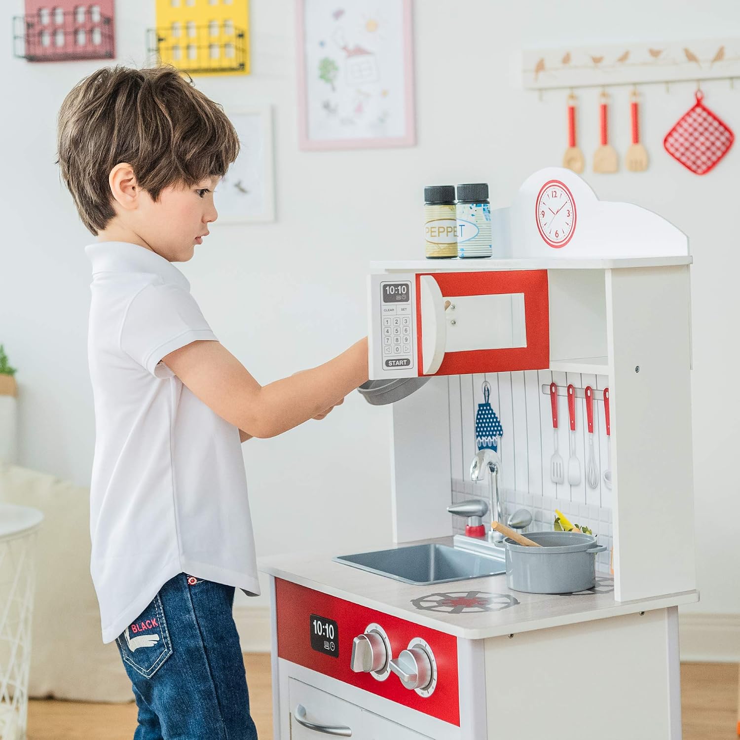 Teamson Kids Little Chef Madrid Classic Interactive Wooden Play Kitchen with Sink - Image 5