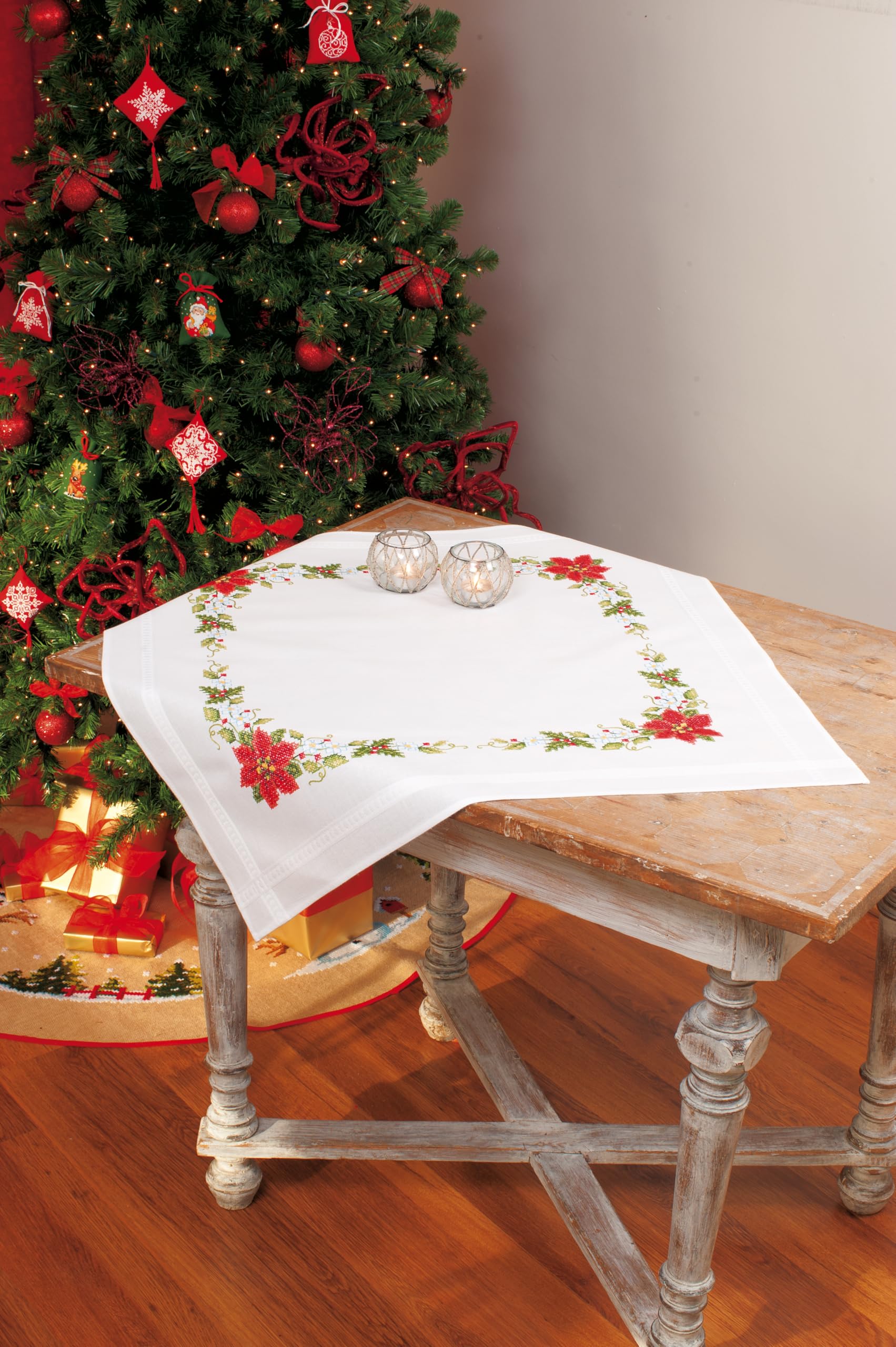 Vervaco Embroidery: Tablecloth: Poinsettia, 100% Cotton, Multi-Colour, 40 x 11 x 20 cm