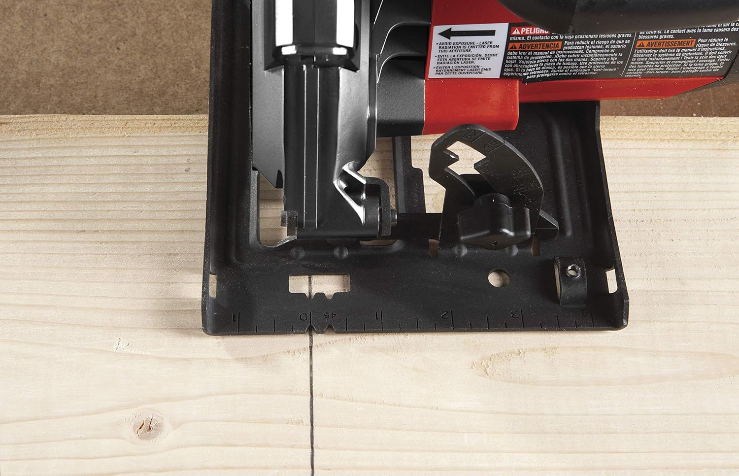 SKIL 5280-01 15-Amp 7-1/4-Inch Circular Saw with Single Beam Laser Guide - - 