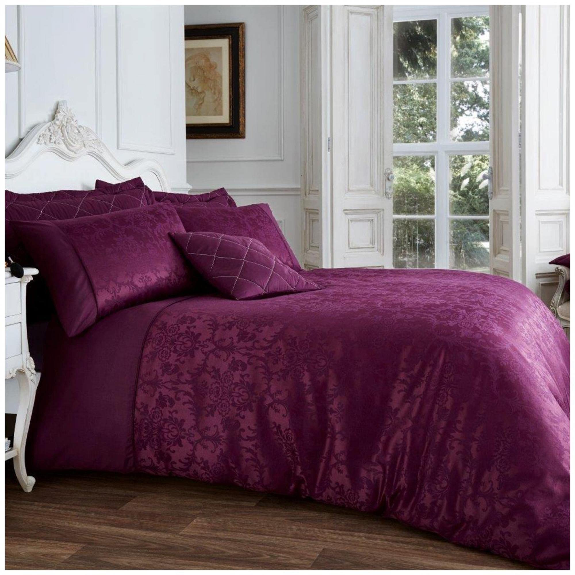 Gaveno Cavailia Jacqaurd VINCENZA Bed Set with Duvet Cover and Pillow Case, Polyester-Cotton, Aubergine, Single — image 1